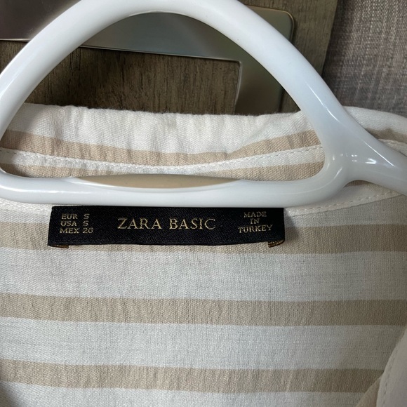 Zara oversized flowy white beige striped shirt - Picture 2 of 3